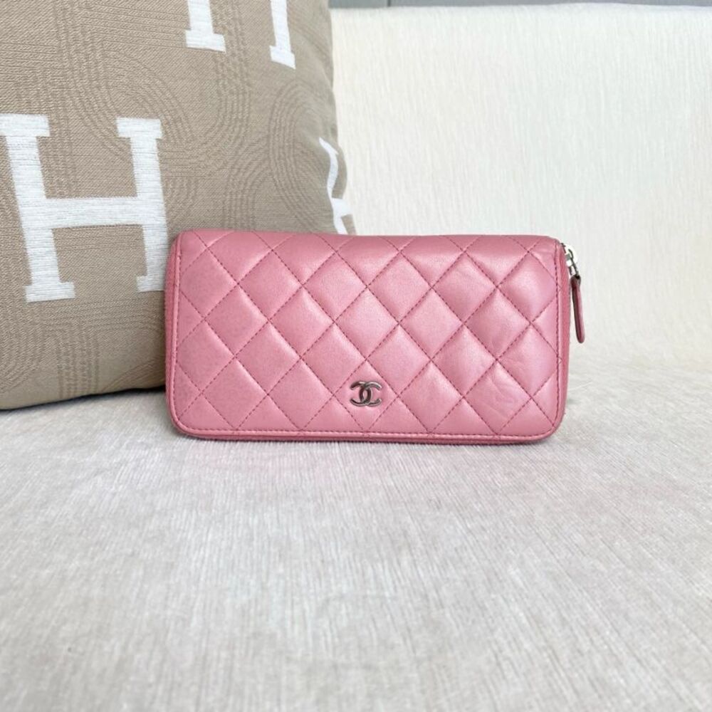 Chanel Women Pre-Loved Bag Very Good Condition